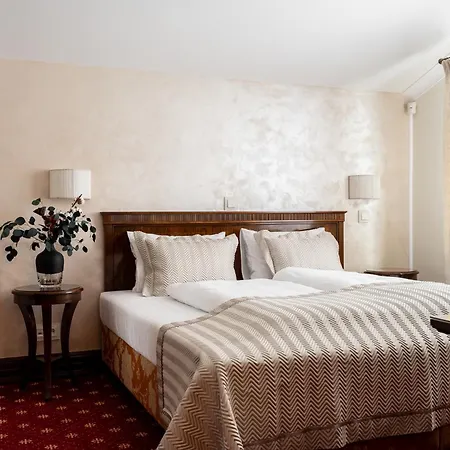 Hotel Coco Boutique & *