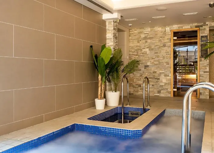 Hotel Coco Boutique & *